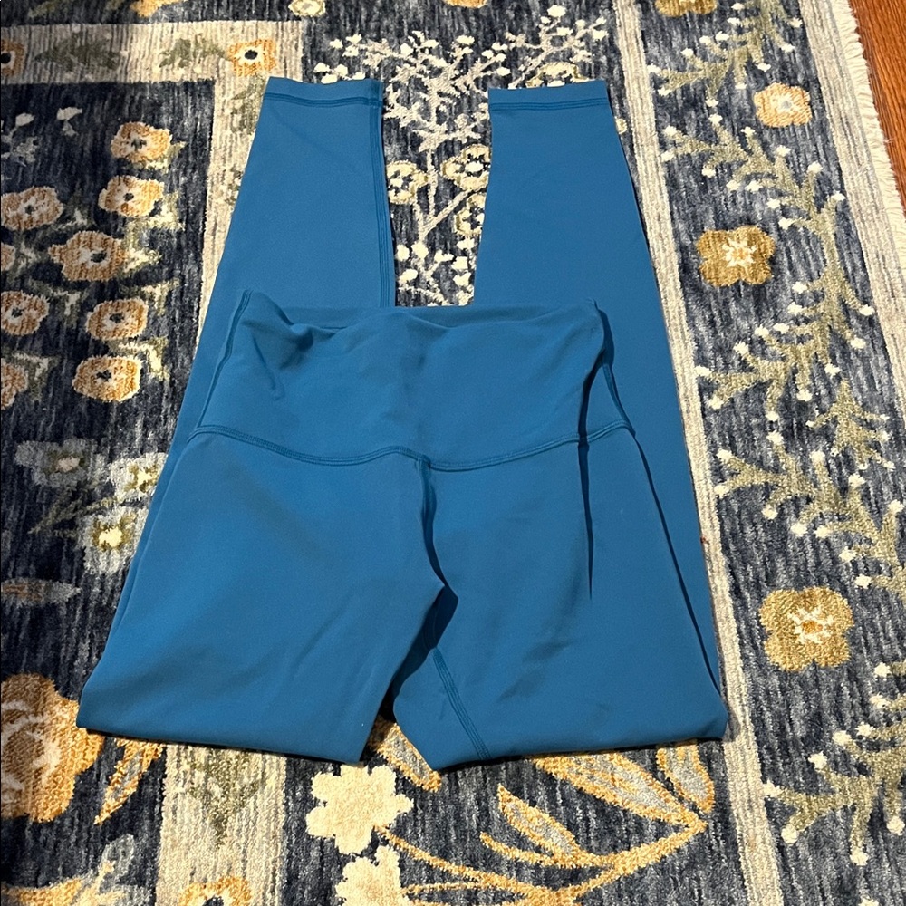 Lululemon Athletica wunder train teal size 4 25’